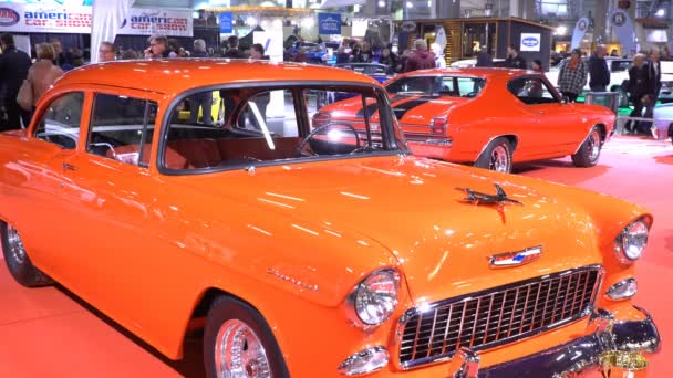 Klassisk Chevrolet 2d 1955 — Stockvideo