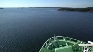 Büyük deniz feribot Yelken Baltık Denizi. Zaman atlamalı.