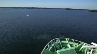 Büyük deniz feribot Yelken Baltık Denizi. Zaman atlamalı.