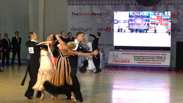 Couples Dance The Waltz In The Ballroom. — Stock Video