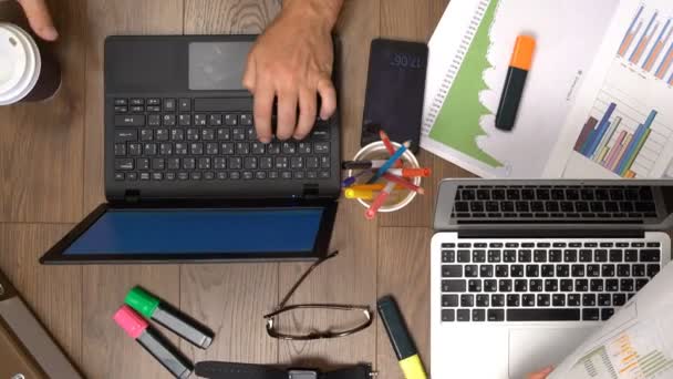 Business team working together at desk. Top view. — Stock Video