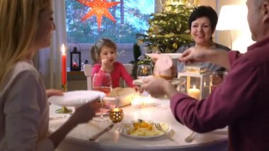Aile Noel'i yemek