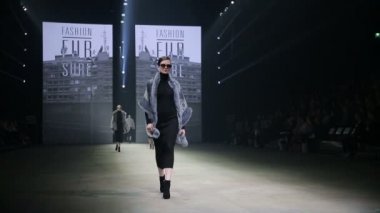 Defile kürk emin fuar süresince bana Helsinki seviyorum