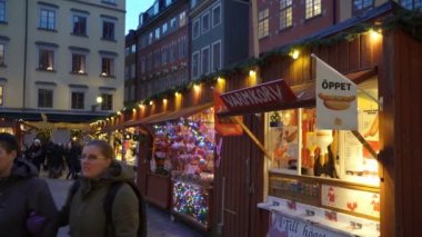 Noel tatili eski kasaba Gamla Stan, Stockholm büyük Meydanı Stortorget'e fuarında