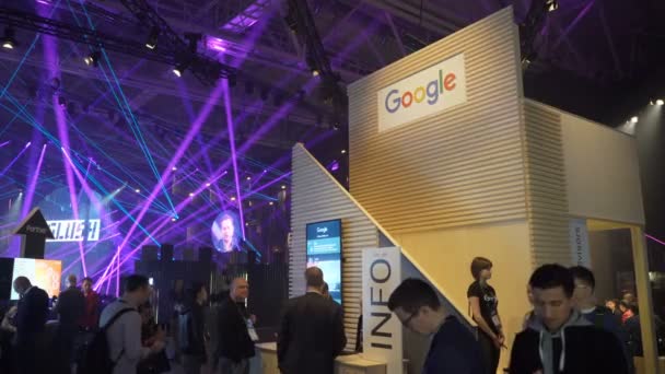 Google paviljongen på Business Forum — Stockvideo