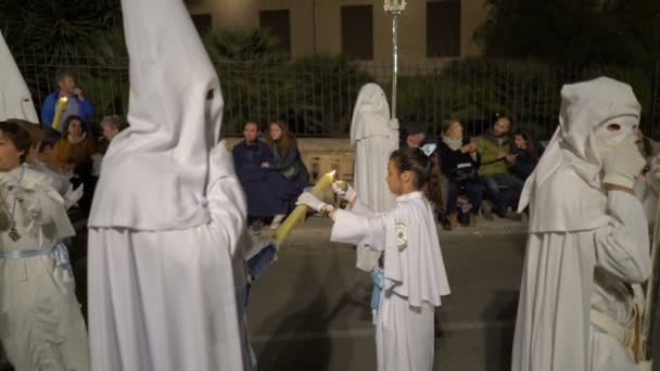 Semana Santa Católica Desfile en España — Vídeo de stock