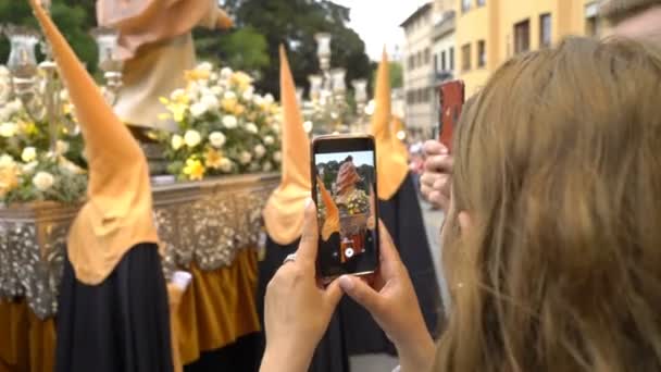 Semana Santa Católica Desfile en España — Vídeos de Stock