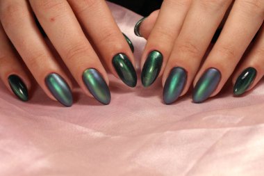 Deniz yeşil Parlatıcı manikür