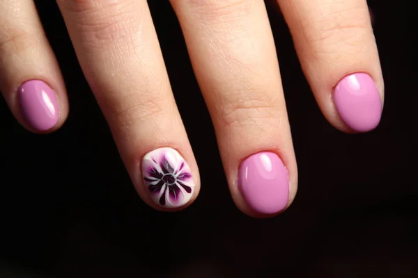 Elegant manicure design in lilac color