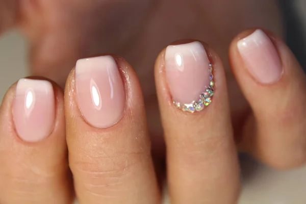 Tasarım Fransız manikür