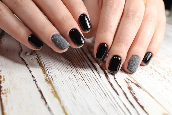 Manicure paznokcie paznokcie Nail polski projekt artystyczny. — Zdjęcie stockowe