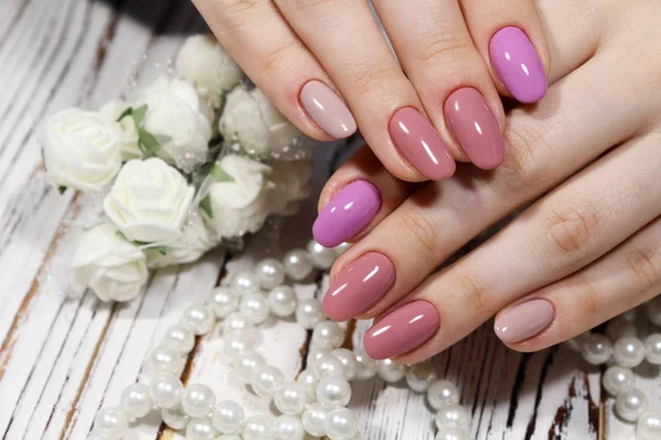 Perfect manicure and natural nails. — Stock Photo, Image