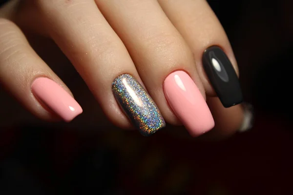 Heldere, kleurrijke design van manicure — Stockfoto