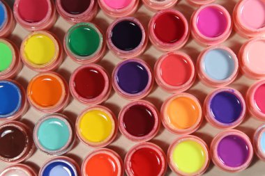 Birçok güzel vernikler