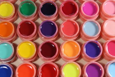 Güzel renk jel cila