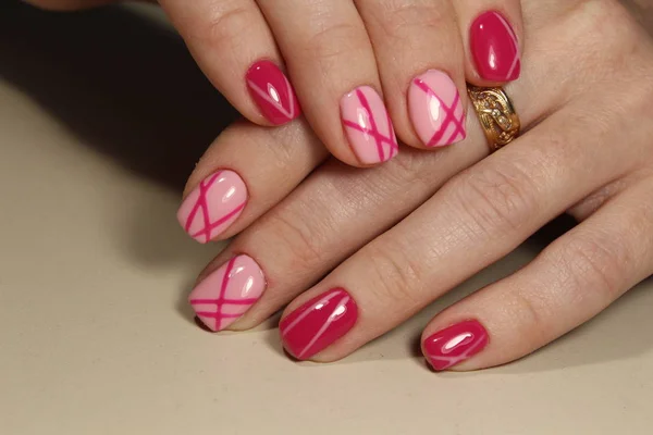 Manikúra nails růžový — Stock fotografie