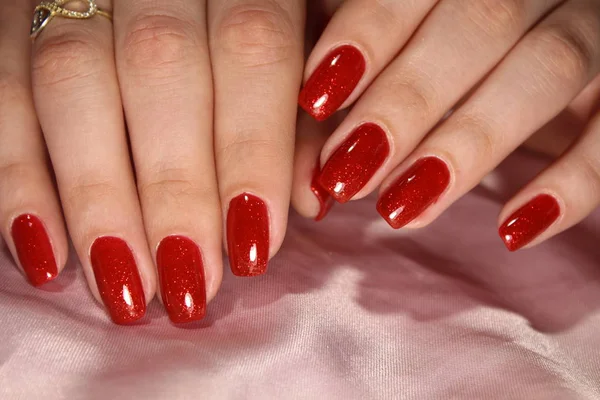 Sexy red manicure. — Stock Photo, Image