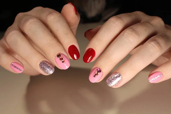 Christmas nail art manikyr — Stockfoto