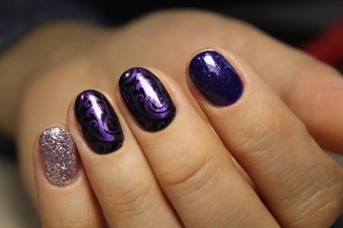 Mükemmel manikür ve doğal tırnak.