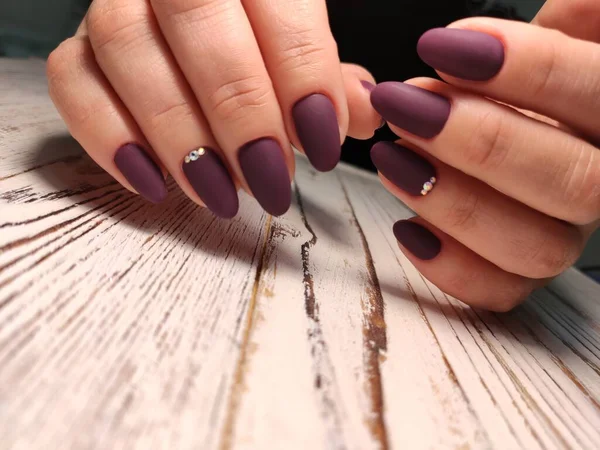Manicured nails Nail Polish art design. Best — Stock Photo, Image