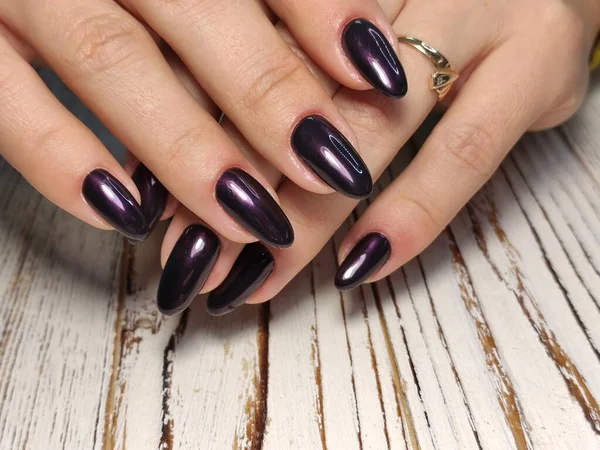 Glamour lussuosa manicure coccodrillo. Progettare unghie glamour — Foto Stock