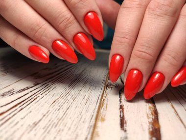 Güzel eller. Güzel el ile mükemmel çivi