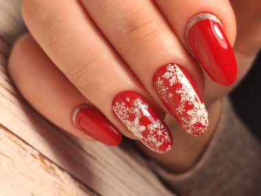 Manikür tasarımı, seksi manikürlü güzel eller..