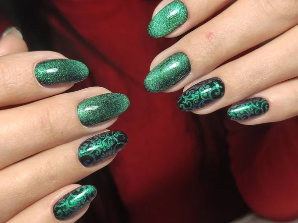 Glamorous luxurious crocodile manicure. Design glamorous nails — 스톡 사진