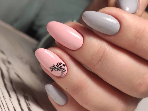 Projekt Sexy Różowy Manicure Długie Piękne Paznokcie — Zdjęcie stockowe