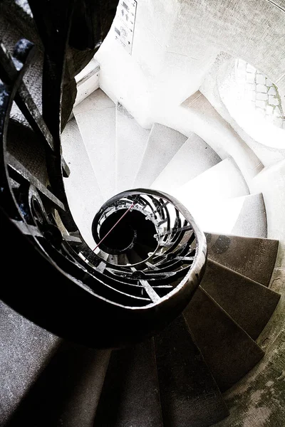 Hermosa Imagen Una Escalera Caracol Vista Desde Parte Superior Sintra — Foto de Stock