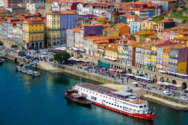 Şehir manzarası, şehir manzarası üst noktadan. Porto, Portekiz, Şubat 2018