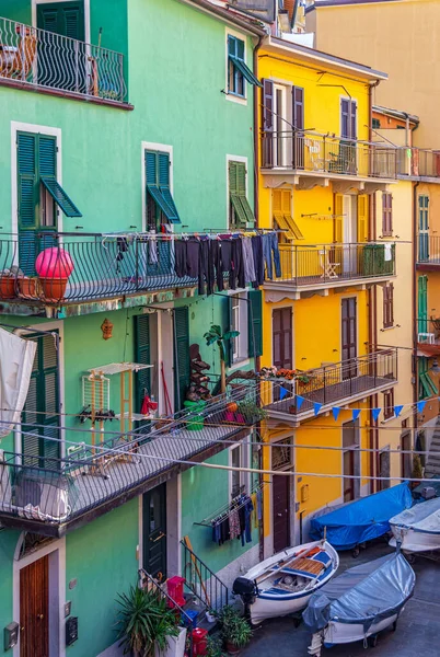 Cinque Terre 'deki Riomaggiore köyü, Liguria, İtalya