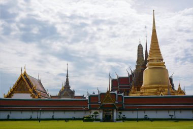 Wat Phra Kaew (Emerald Buddha Tapınağı) f güzel görünümü