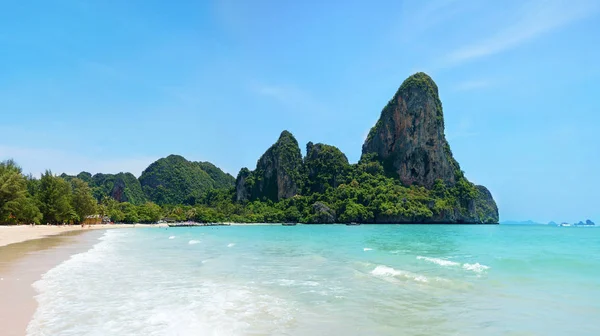 Güzel tropikal plaj. Railay Beach Krabi il, Thaila