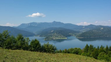 Lacul Bicaz (Izvorul Gölü Muntelui) - Romanya 'nın en büyük yapay gölü.