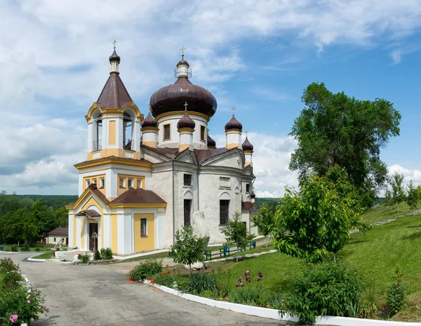 Klášter Condrita věnovaný Mikulášovi (Nicholas the Wonderworker), Moldavsko — Stock fotografie