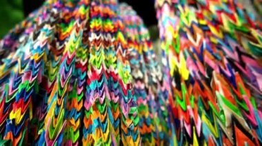 Nanzoin Budist tapınağında binlerce Origami Turnası. Bakış açısı yakın. 2016