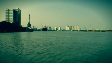 Saigon Nehri. Retro bak, hızlan. 4K çözünürlüğü.