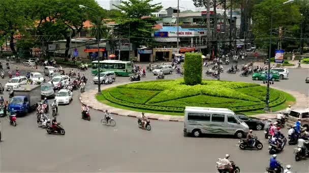 Ho Chi Minh City - Omleiding verkeer close-up. 4K resolutie versnellen. — Stockvideo