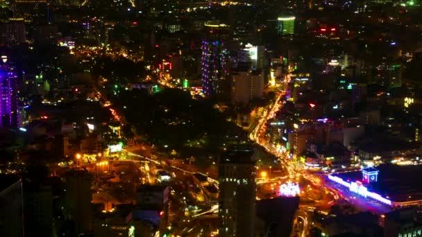 Ho Chi Minh City gece hava trafiği. 4K çözünürlük zaman aşımı. — Stok video