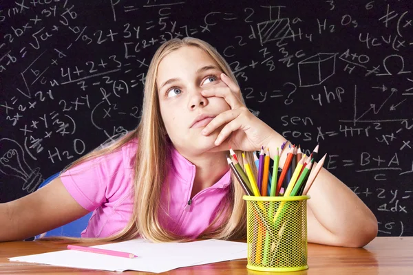 Mädchen in der Schule — Stockfoto