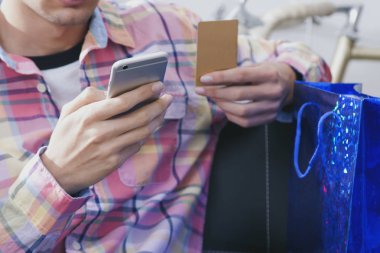 eller hareket eden telefon 