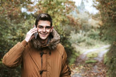 Çocuk cep telefonu ile 