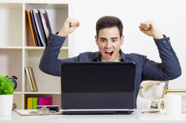 adam bilgisayar dizüstü bilgisayar, iş ile