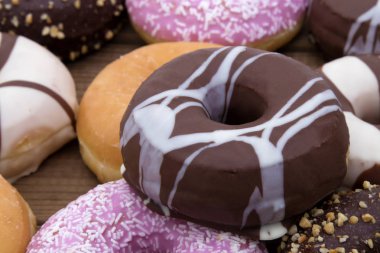 Çörekler beyaza izole edilmiş