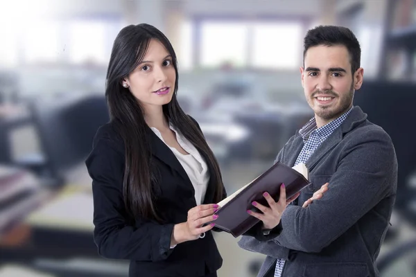 Hombre y mujer de negocios —  Fotos de Stock