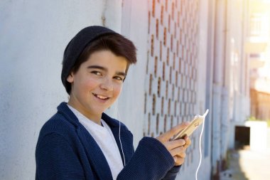 çocuk ile hareket eden 