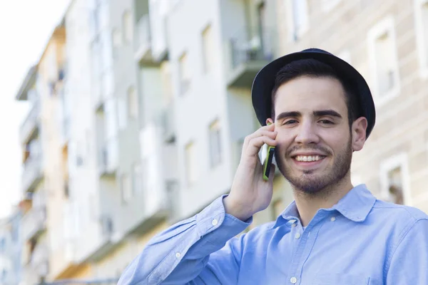 Teléfono móvil, estilo de vida — Foto de Stock