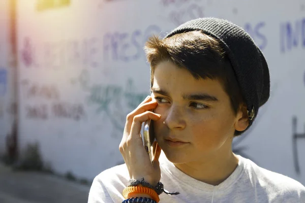 Child with the phone — Stock Photo, Image