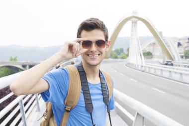 young'ın gezi kenti ziyaret etmek